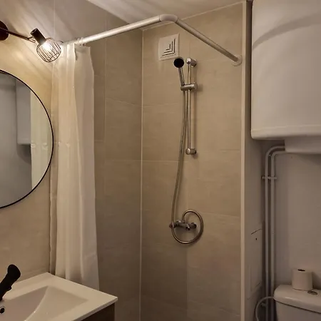 T2 - 3 Pers - A 400m De La Plage, Centre Station, Avec Loggia - - Fr-1-521-120 Apartment