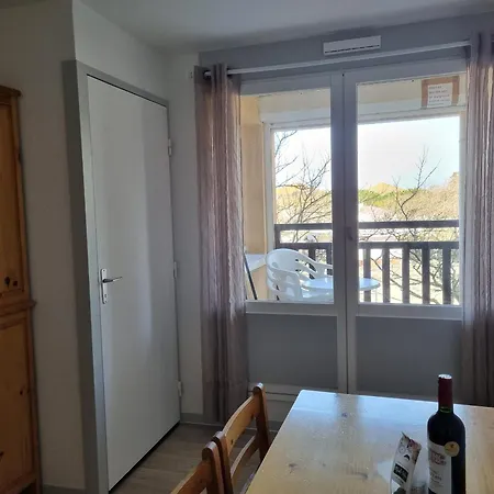 Apartment T2 - 3 Pers - A 400m De La Plage, Centre Station, Avec Loggia - - Fr-1-521-120 *
